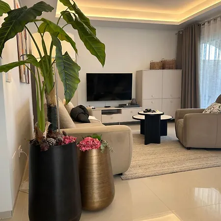 Apartment Sol Y Mar - Rooftop Terrace, Private Pool - Adhara *
